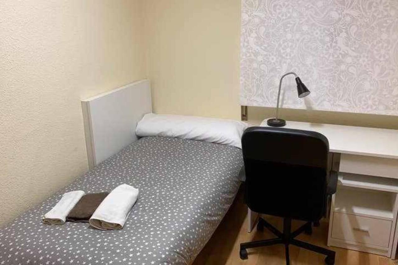 マドリード Residencia 12 Octubre Bed & Breakfast エクステリア 写真