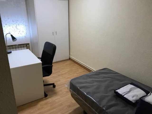 マドリード Residencia 12 Octubre Bed & Breakfast エクステリア 写真