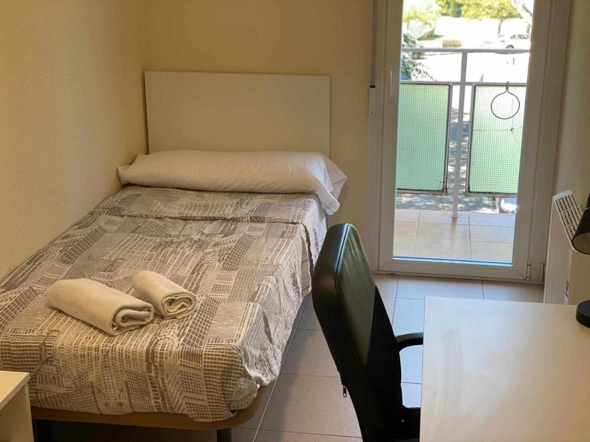 マドリード Residencia 12 Octubre Bed & Breakfast エクステリア 写真