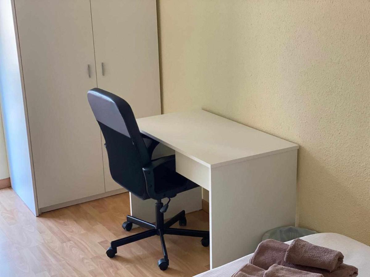 マドリード Residencia 12 Octubre Bed & Breakfast エクステリア 写真